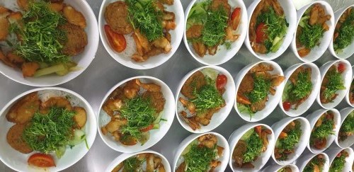 Chả cá - Suất Ăn Phát Thành Catering - Công Ty TNHH Thực Phẩm Hiệp Phát Thành Catering